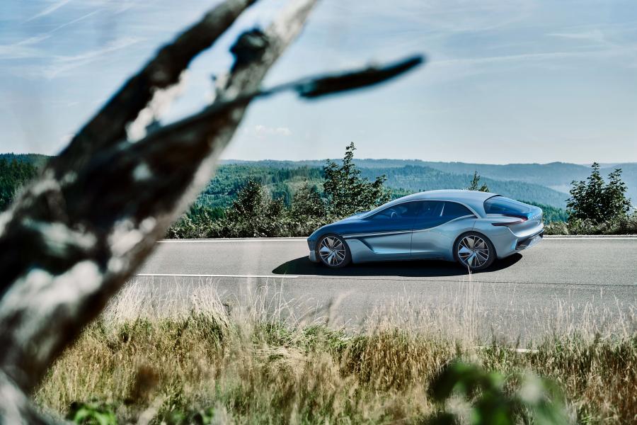  Borgward Isabella Concept 2017 года  (фото 6 из 43)